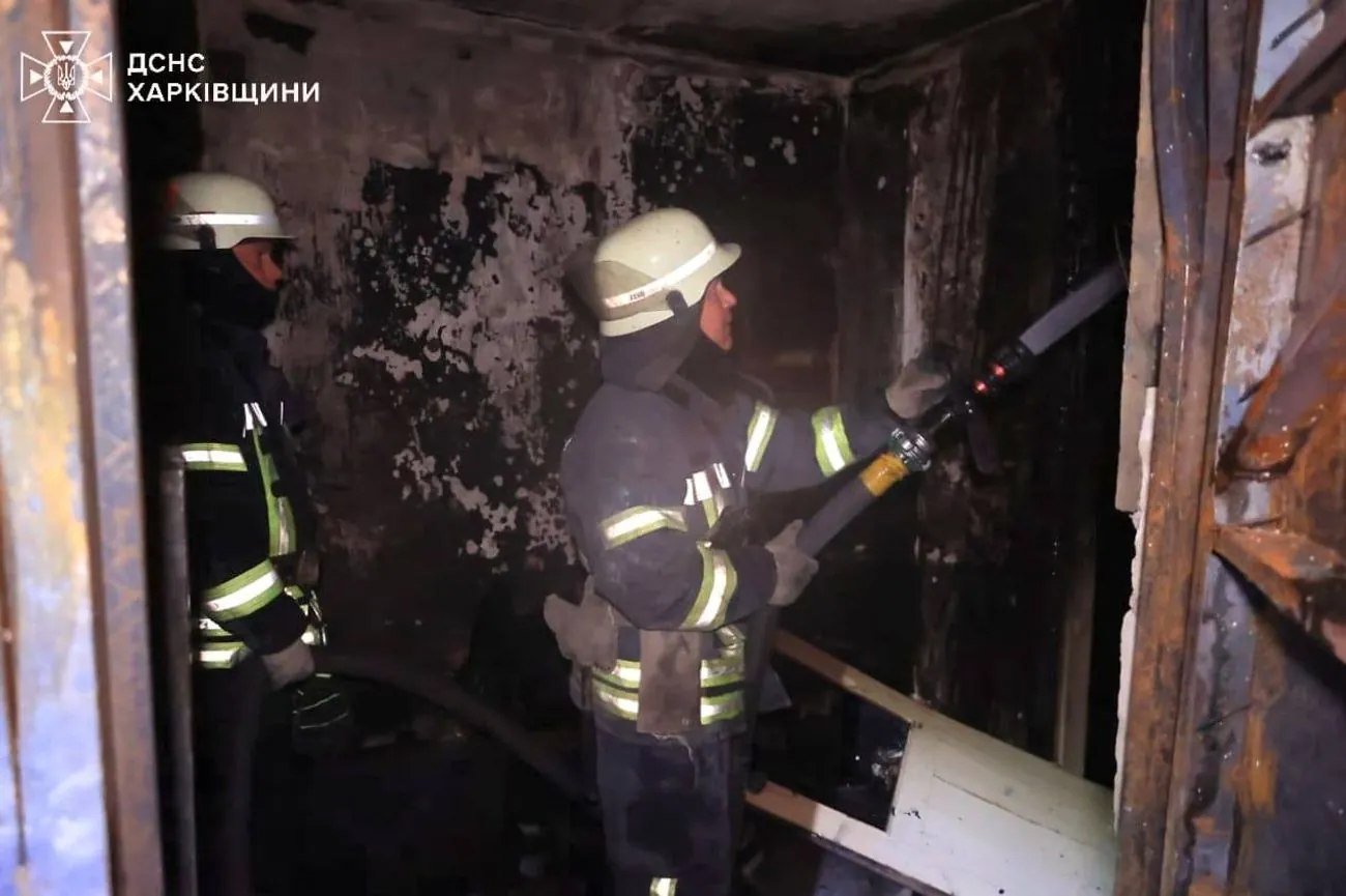 В Харькове огонь охватил 12-этажку: эвакуировано 15 жителей В Харькове огонь охватил 12-этажку: эвакуировано 15 жителей