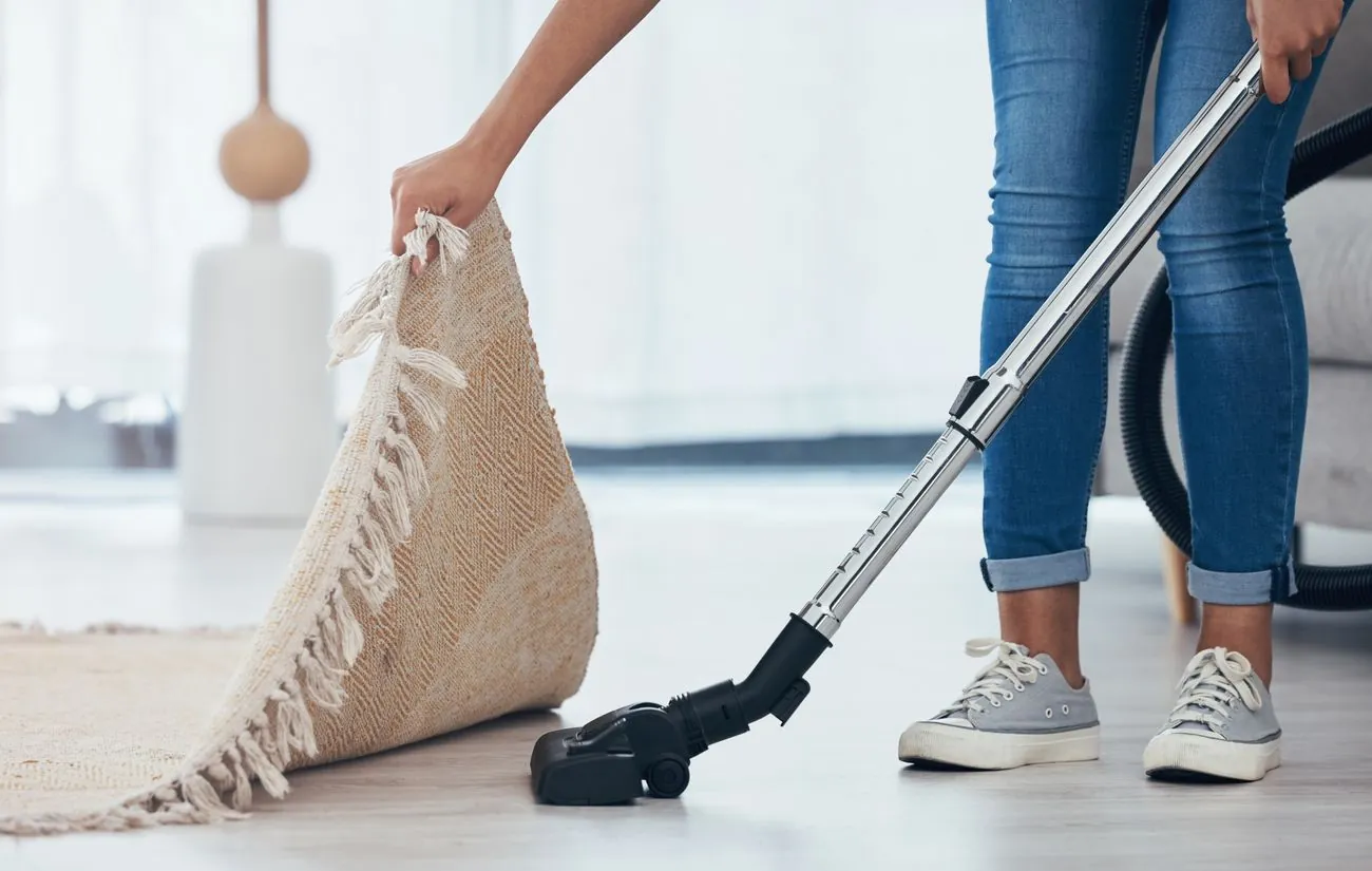 Top 6 Vacuuming Mistakes You're Unknowingly Making Top 6 Vacuuming Mistakes You're Unknowingly Making