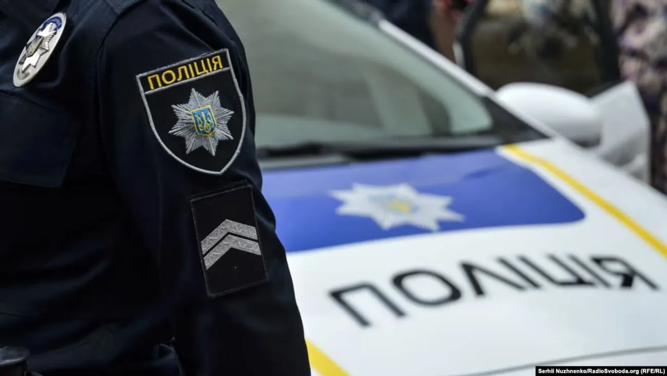 На Рівненщині молодь танцювала біля алеї Героїв - поліція склала адмінпротоколи 