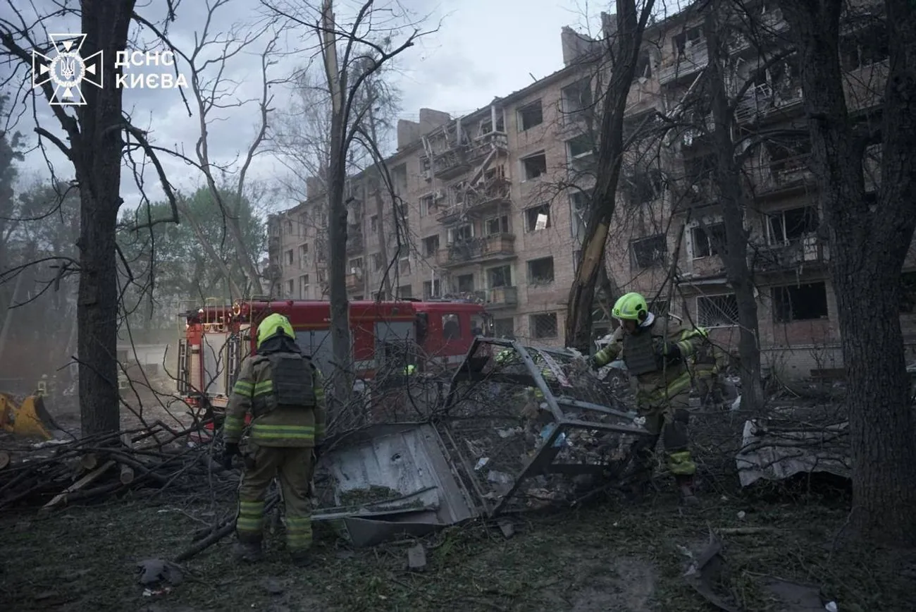 Масована атака на Україну 24 квітня: в МВС показали наслідки російських ударів Масована атака на Україну 24 квітня: в МВС показали наслідки російських ударів