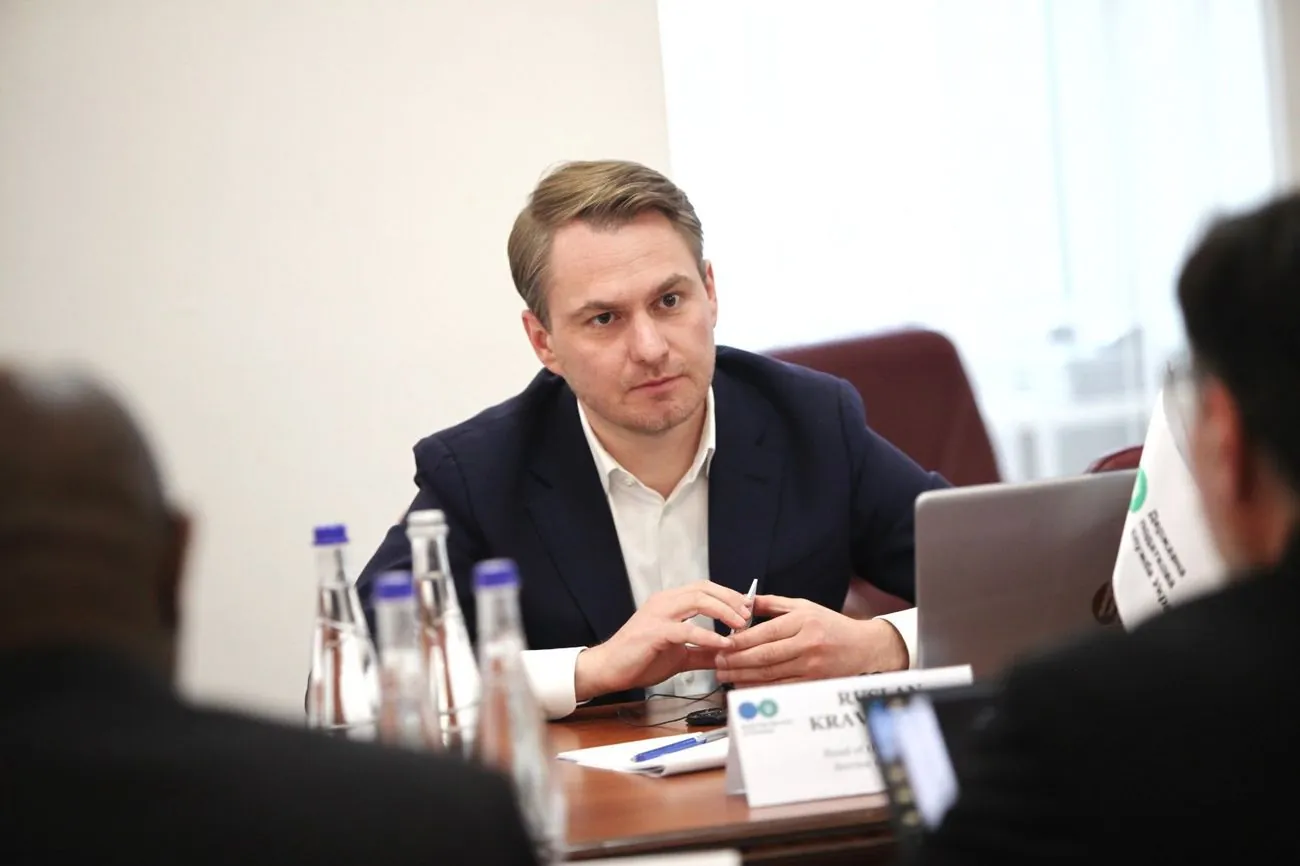 Глава ГНС Кравченко: мы относимся ко всем, кто платит налоги, как к членам "Клуба белого бизнеса" Глава ГНС Кравченко: мы относимся ко всем, кто платит налоги, как к членам "Клуба белого бизнеса"