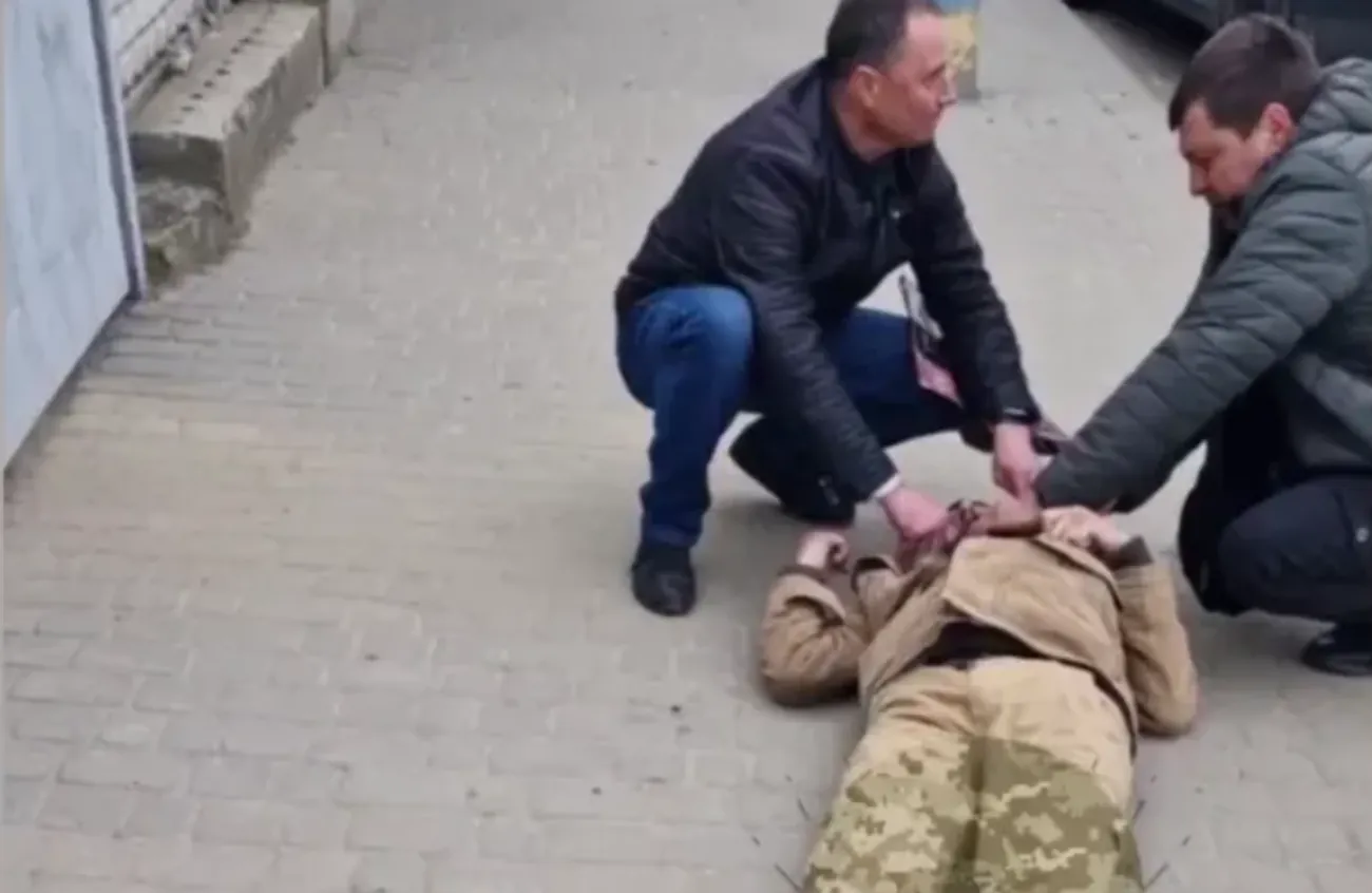 Інцидент з чоловіком, в якого на ВЛК стався напад епілепсії: у Львівському ОТЦК відреагували Інцидент з чоловіком, в якого на ВЛК стався напад епілепсії: у Львівському ОТЦК відреагували