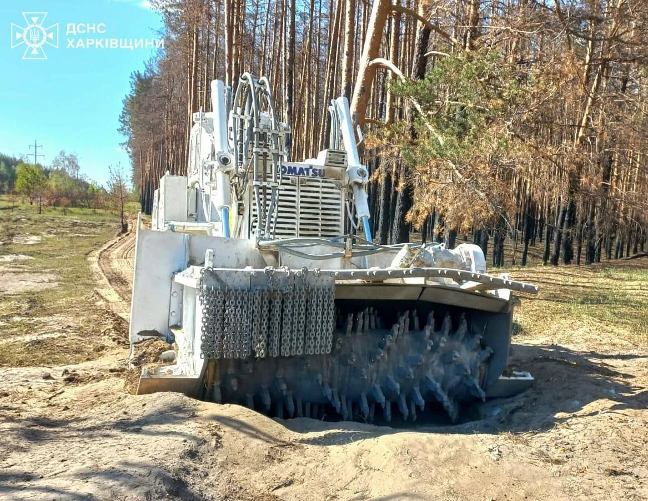 A Komatsu demining vehicle exploded in Kharkiv region: details A Komatsu demining vehicle exploded in Kharkiv region: details