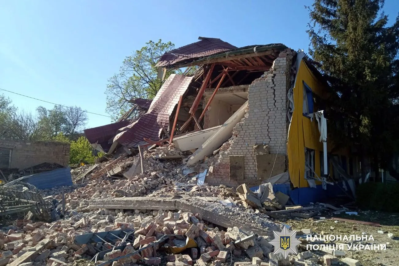 В Донецкой области враг под утро ударил по 5 городам и селам, за сутки 5 погибших, среди раненых ребенок В Донецкой области враг под утро ударил по 5 городам и селам, за сутки 5 погибших, среди раненых ребенок