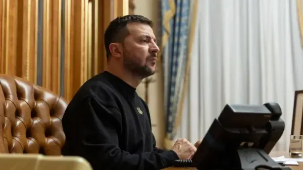 Арестович, Олешко и Бондаренко: Зеленский ввел в действие новые санкции СНБО