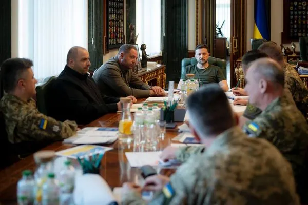 Зеленський наказав прискорити створення української балістики