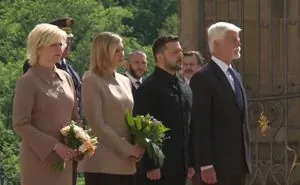 Зеленский прибыл в Пражский замок на встречу с президентом Чехии