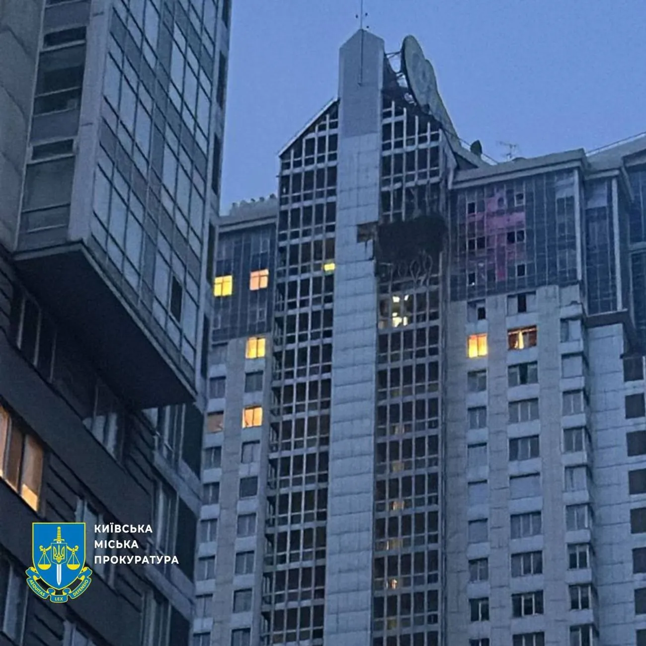 Кількість постраждалих через масовану атаку рф на Київ продовжує зростати: нові кадри наслідків Кількість постраждалих через масовану атаку рф на Київ продовжує зростати: нові кадри наслідків