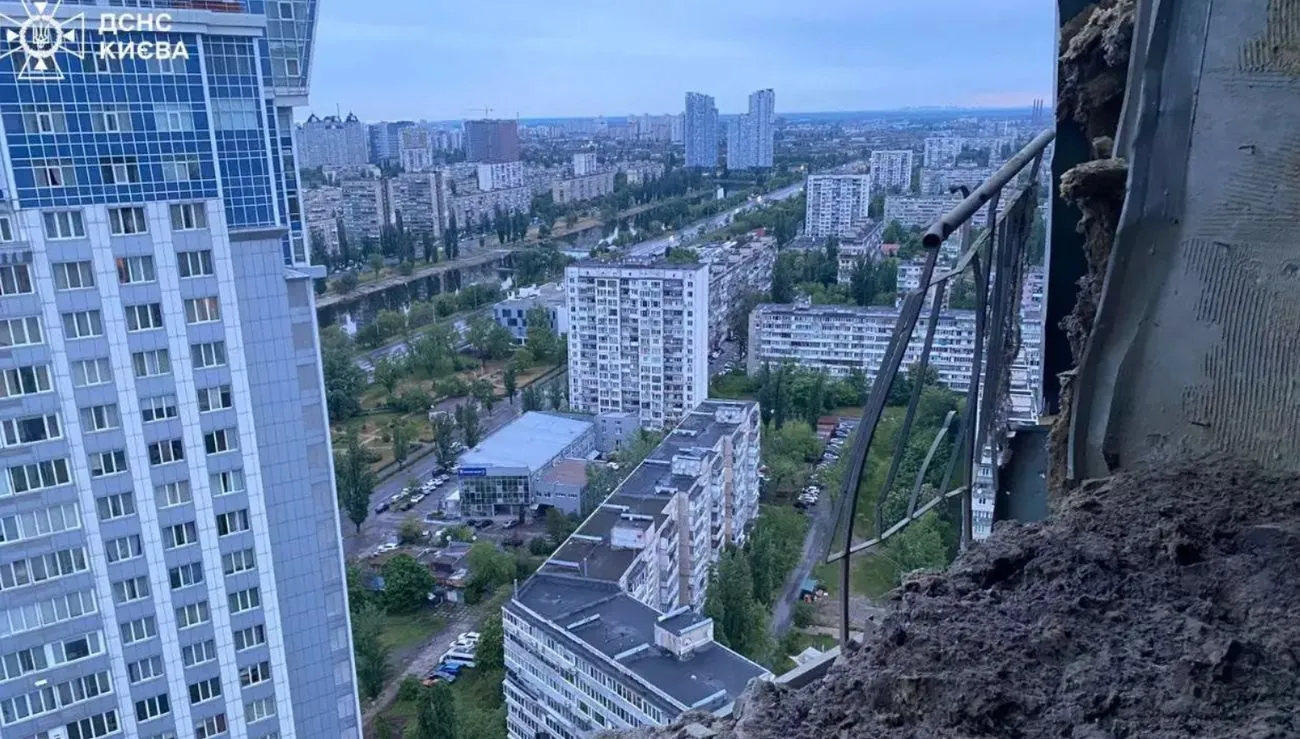 У Києві зросла кількість постраждалих від атаки рф: серед них діти У Києві зросла кількість постраждалих від атаки рф: серед них діти