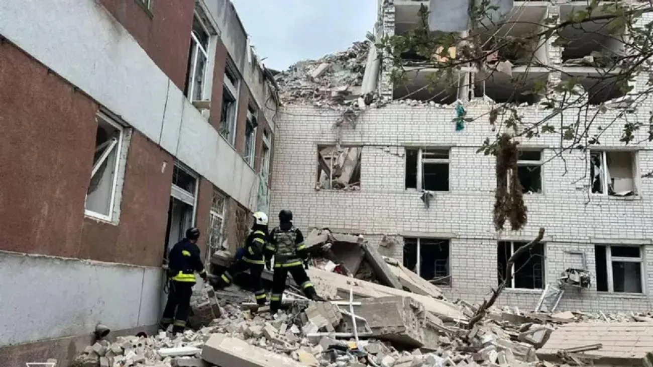 З початку повномасштабної війни росія знищила і пошкодила понад 2300 об’єктів медицини - МОЗ З початку повномасштабної війни росія знищила і пошкодила понад 2300 об’єктів медицини - МОЗ