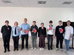 Оккупанты в Бердянске паспортизируют украинских детей к "80-летию победы" - ЦНС