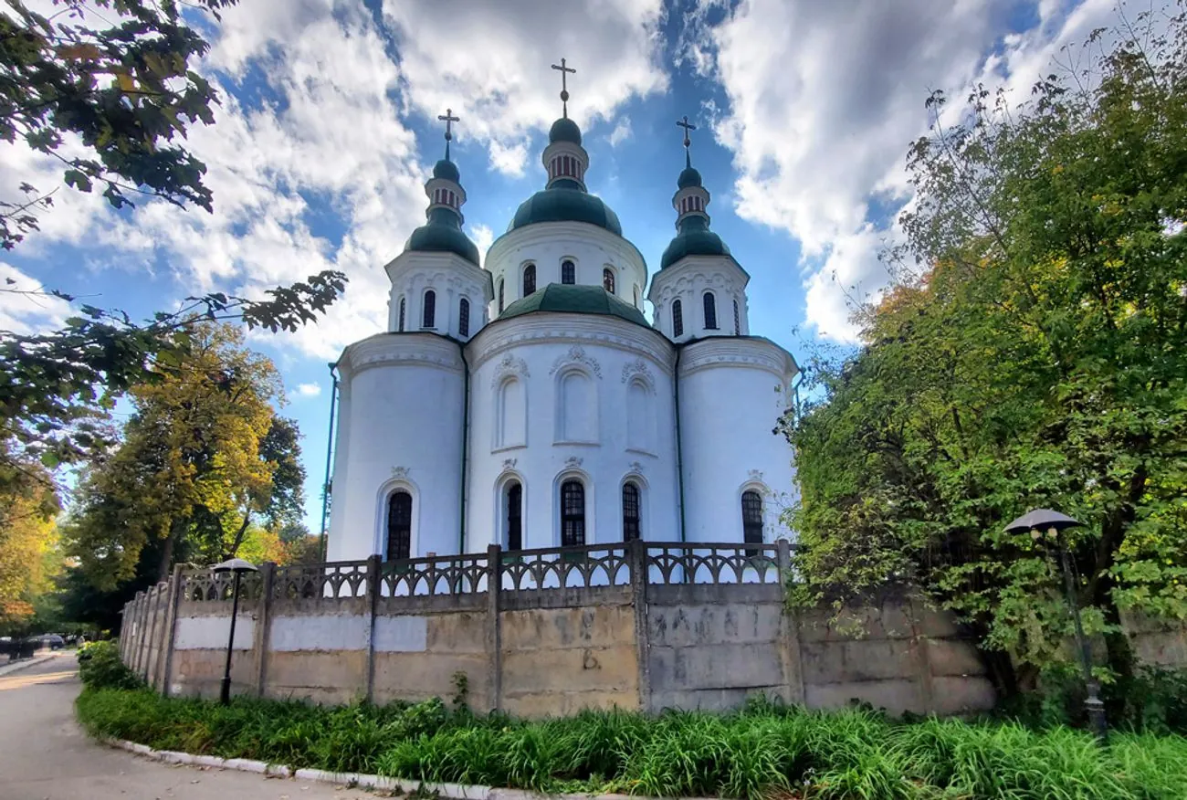 Вперше за десятиліття: У Кирилівській церкві лунатиме молитва українською мовою Вперше за десятиліття: У Кирилівській церкві лунатиме молитва українською мовою