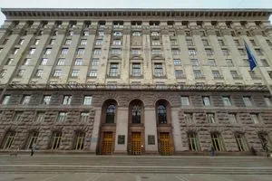 Глава КГВА увольняет спикера, попавшего в скандал из-за угроз журналисту