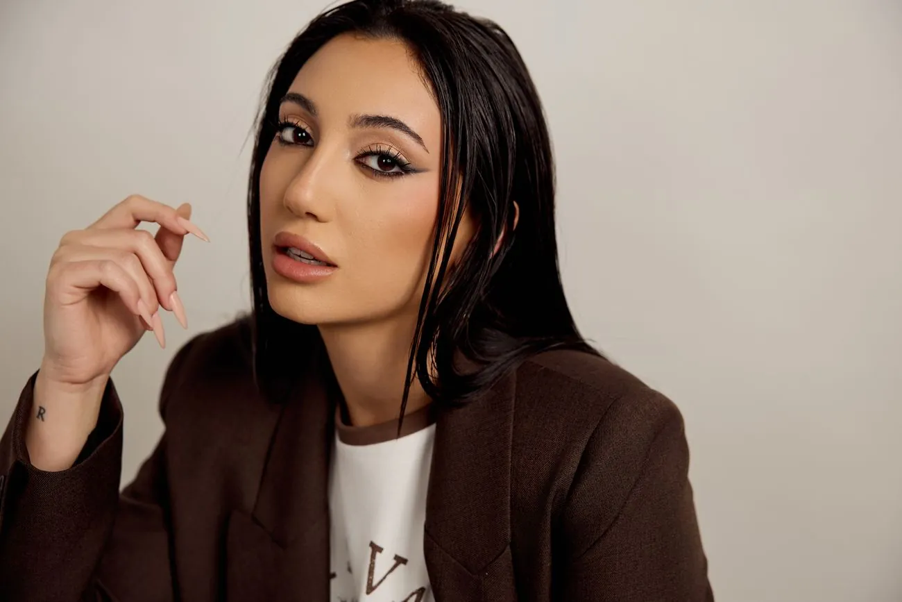Israeli Eurovision contestant prepares for possible booing Israeli Eurovision contestant prepares for possible booing