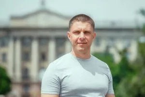Дружба на мільйони чи звідки у народного депутата Копитіна новенький "крузак"