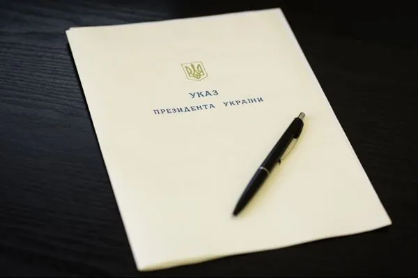 Зеленський створив делегацію України для участі в переговорному процесі щодо досягнення миру з рф