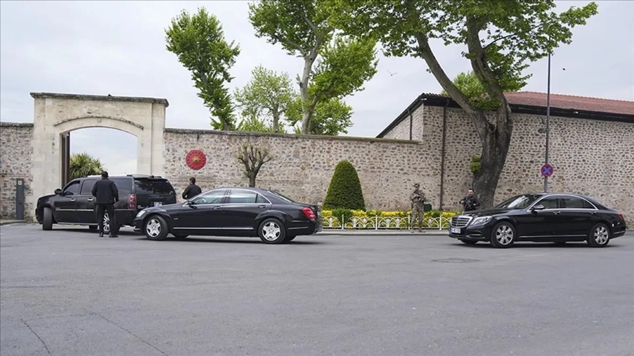 Російська делегація виїхала на переговори з Україною в Стамбулі із запізненням - росЗМІ