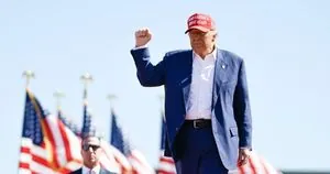 Трамп оголосив про військовий парад у Вашингтоні на свій день народження 