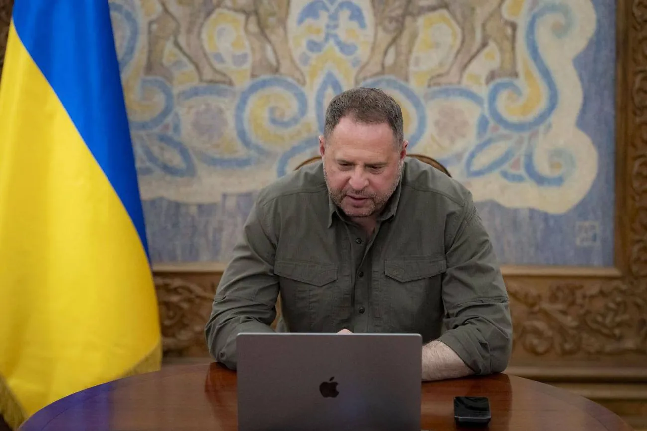 Андрей Ермак провел разговор с советниками по вопросам национальной безопасности: о чем говорили Андрей Ермак провел разговор с советниками по вопросам национальной безопасности: о чем говорили