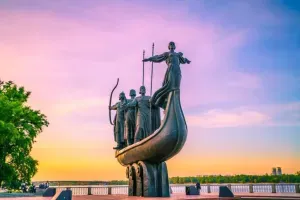 День Києва та День Держспецзв’язку: що ще святкують 25 травня