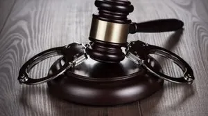 Суд виніс вирок російському військовому, який викрадав у мешканців Київщини авто і вивозив їх до Білорусі