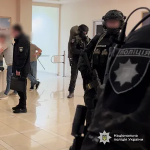 Misappropriated and "laundered" funds from one of the largest oil refineries in Ukraine: law enforcement officers conducted almost 50 searches