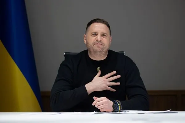 Єрмак обговорив з Віткоффом переговори з рф та запросив в Україну "побачити ситуацію"