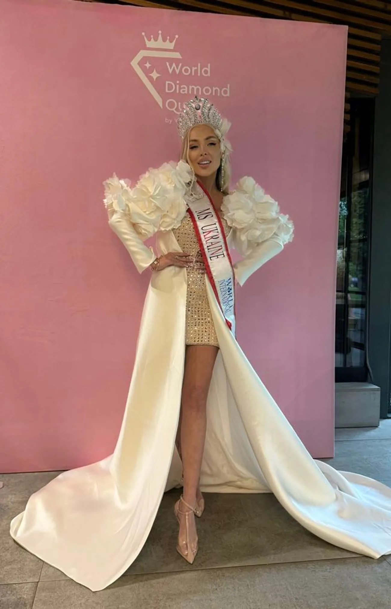 Luchanka Yulianna Druzhynina will represent Ukraine at Mrs. World International Luchanka Yulianna Druzhynina will represent Ukraine at Mrs. World International