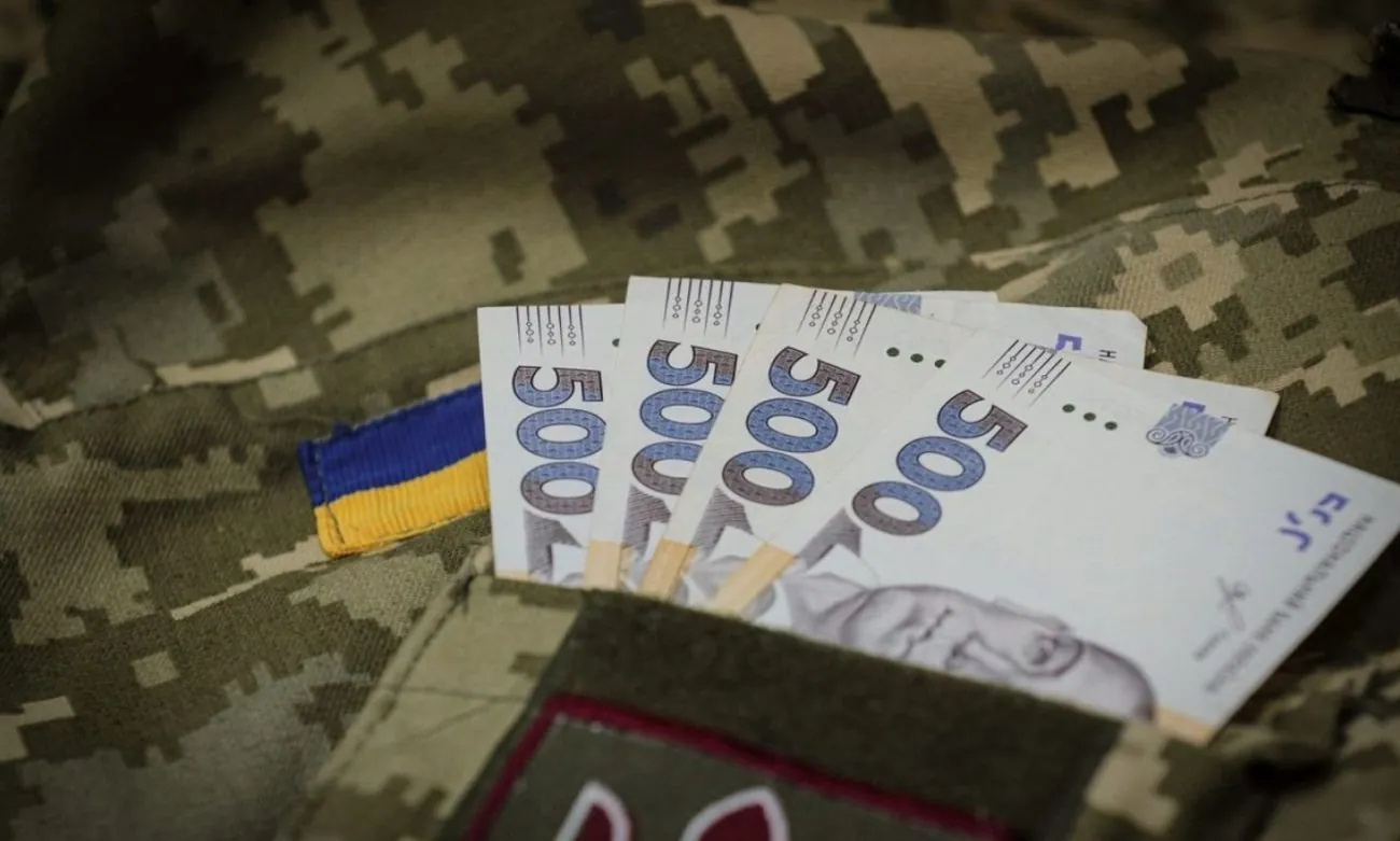 Семьям погибших военных в плену гарантирована выплата 15 млн грн - Рада поддержала изменения в законопроект Семьям погибших военных в плену гарантирована выплата 15 млн грн - Рада поддержала изменения в законопроект