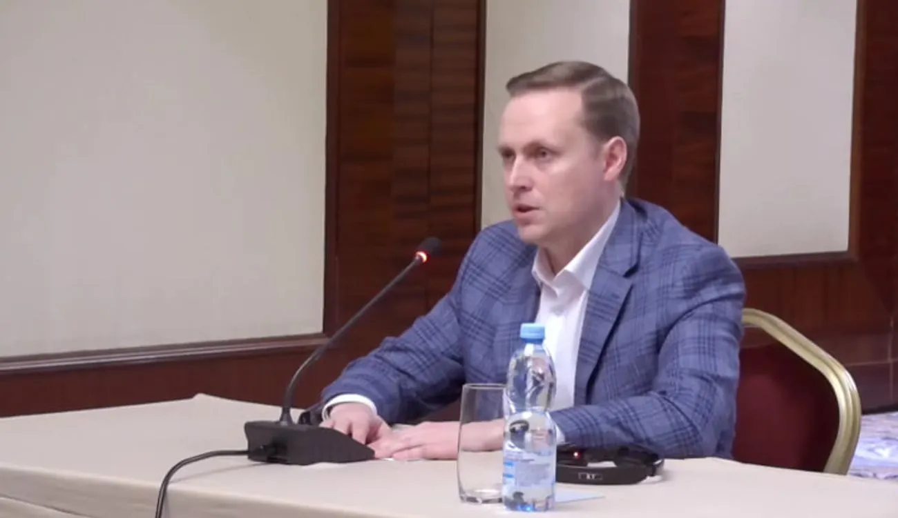 Family conflict of interest. The father of NABU top official Skomarov has a Russian passport, and his sister was involved in the case of the "king of contraband" Family conflict of interest. The father of NABU top official Skomarov has a Russian passport, and his sister was involved in the case of the "king of contraband"
