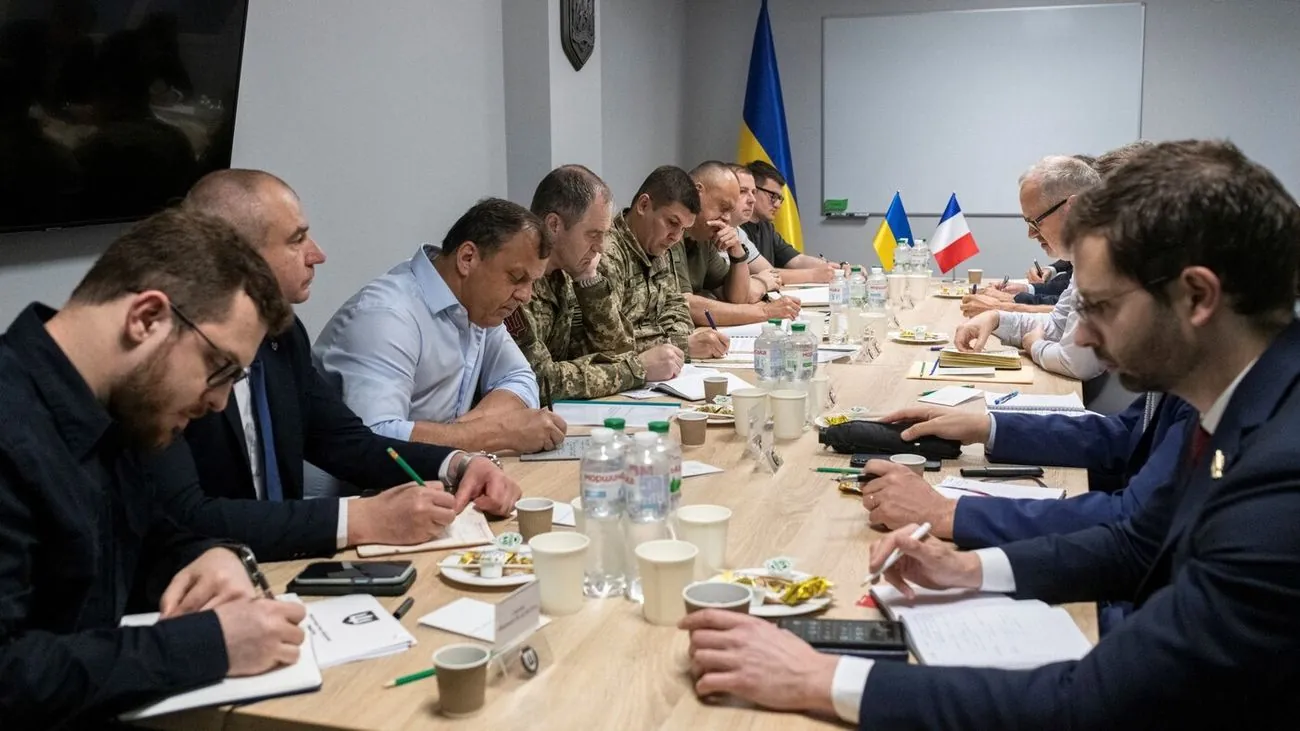 Франція запропонувала Україні нові варіанти фінансування зброї: деталі від Міноборони Франція запропонувала Україні нові варіанти фінансування зброї: деталі від Міноборони