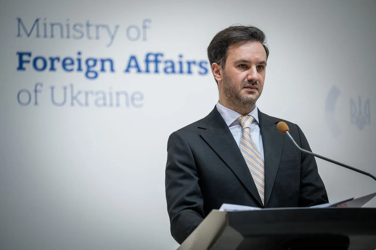 Зеленського запрошено на саміт НАТО в Гаазі - МЗС Зеленського запрошено на саміт НАТО в Гаазі - МЗС