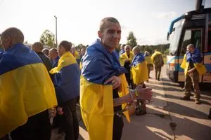 Ампутированные конечности, проблемы со зрением, абсцессы: в Коордштабе рассказали о ранениях и болезнях освобожденных из плена защитников