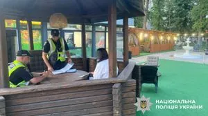 В Ірпені адміністраторку ресторану покарано за російську музику