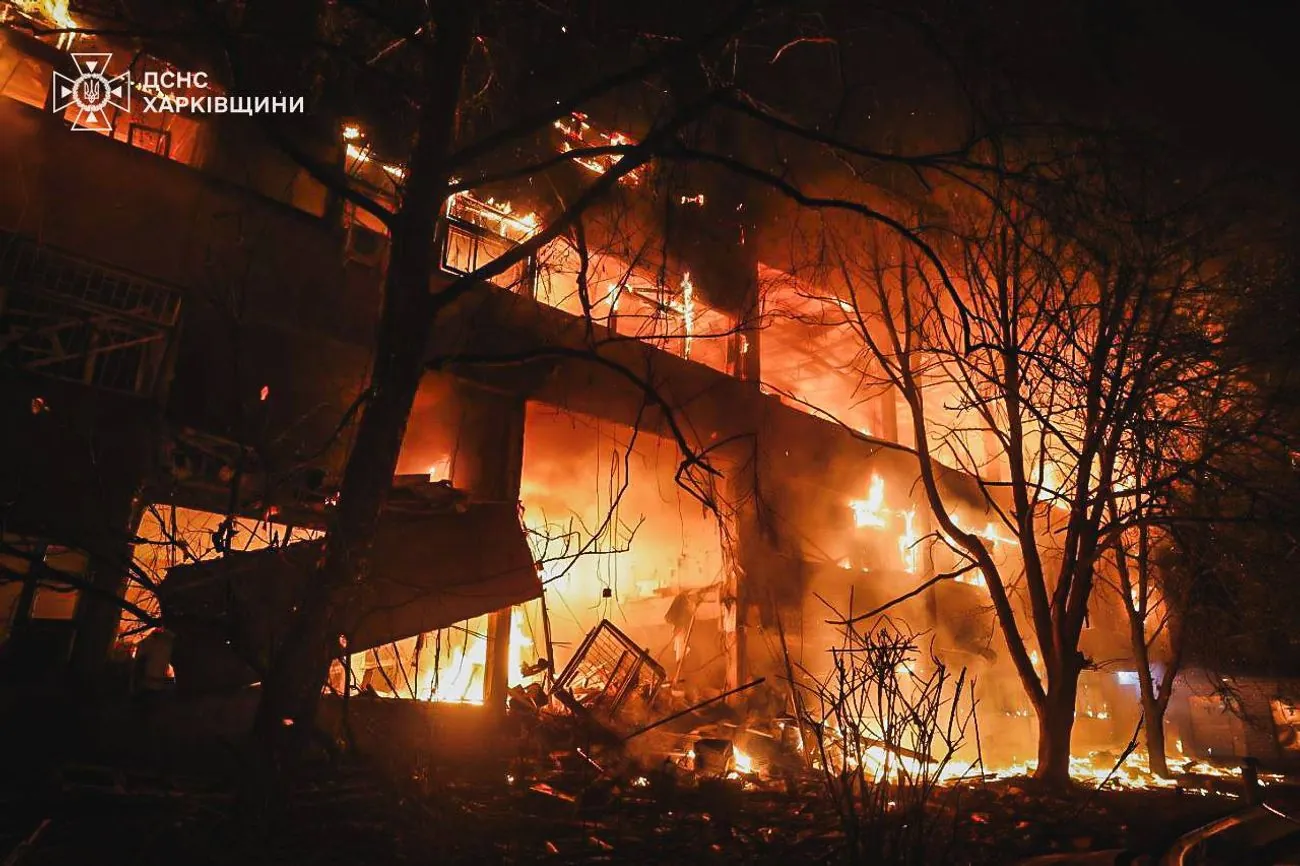 Рятувальники показали наслідки нічного удару по Харкову