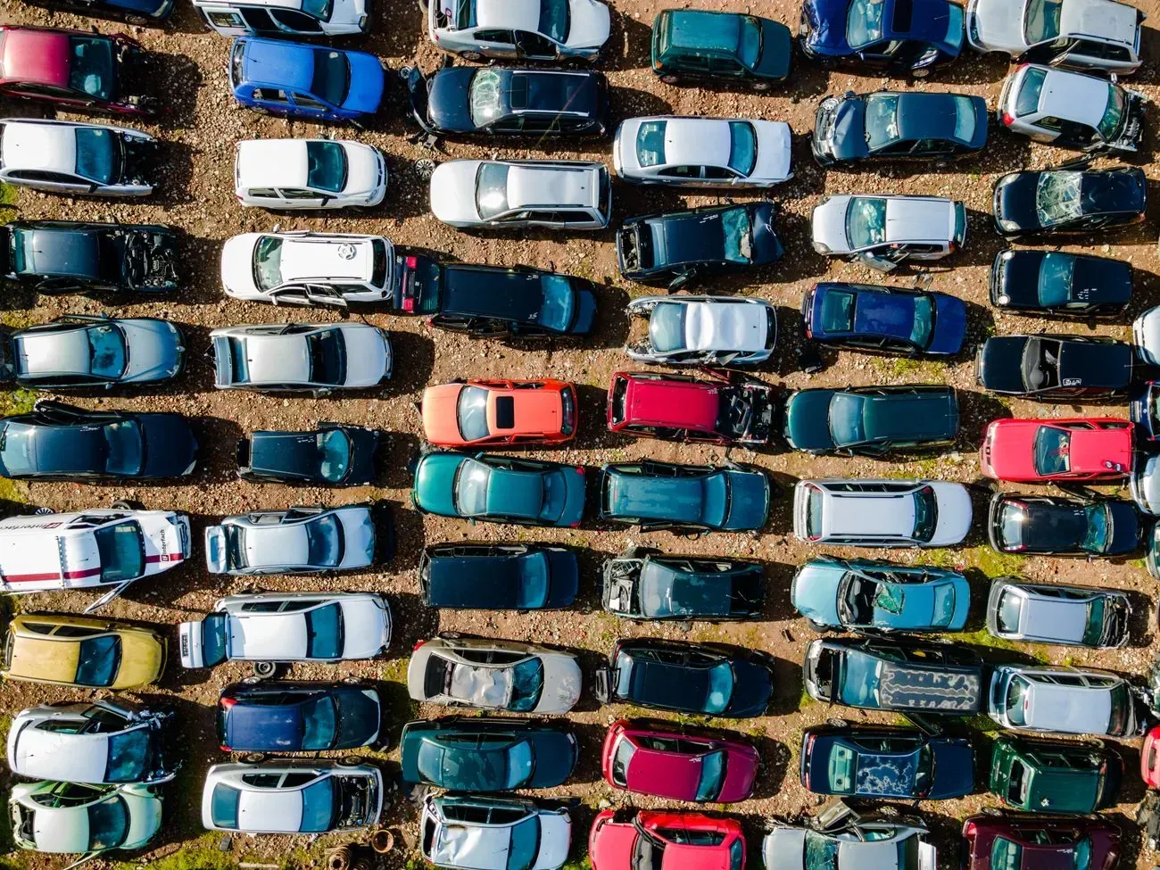 Украинцы увеличили импорт авто с пробегом из США на 12%: в бестселлерах - Tesla