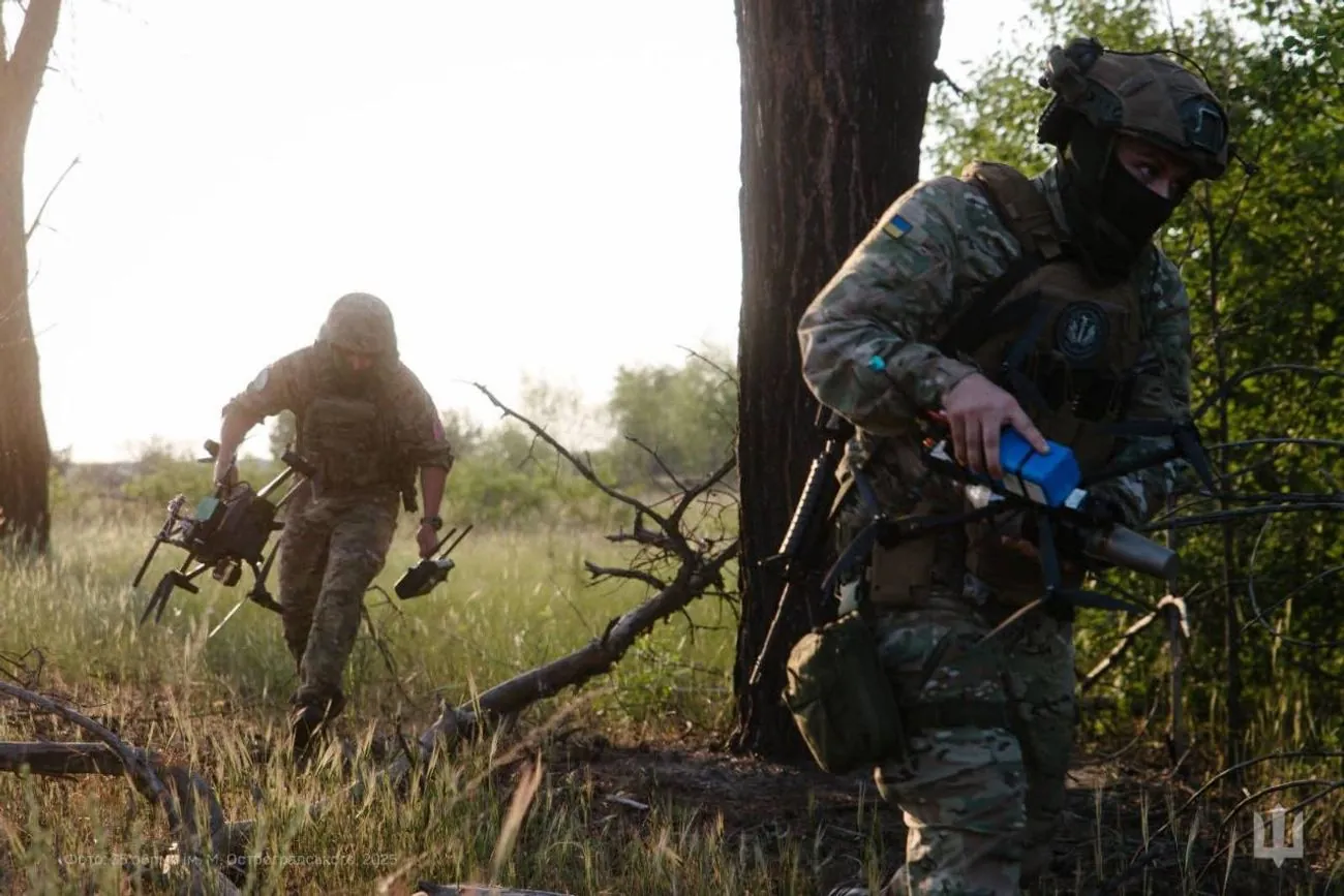 Генштаб про ситуацію на фронті: 118 бойових зіткнень, ворог активно діє на трьох напрямках Генштаб про ситуацію на фронті: 118 бойових зіткнень, ворог активно діє на трьох напрямках