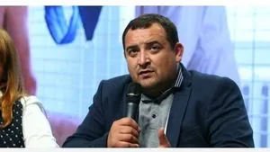 Кузьминых продолжает лоббировать интересы фармзаводов: манипуляции под прикрытием заботы о пациентах