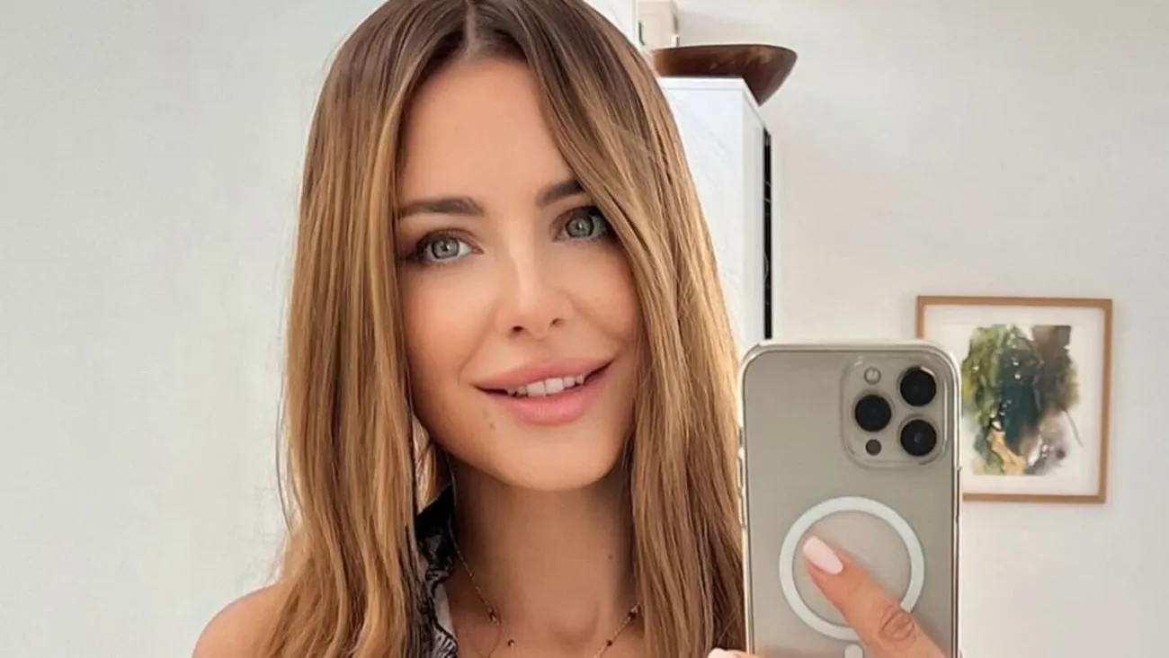 Ani Lorak, who lives in Russia, received citizenship of the aggressor country Ani Lorak, who lives in Russia, received citizenship of the aggressor country