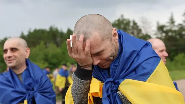 Украинские защитники возвращаются из российского плена: Зеленский сообщил об очередном обмене
