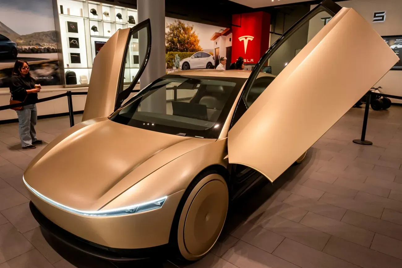 Эра роботакси от Tesla: Маск запускает давно анонсированный проект - Bloomberg