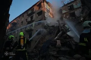 Комбінований удар по Києву: щонайменше 5 загиблих, 19 поранених, серед них діти і вагітна жінка (відео)