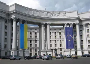 Україна засудила ракетний удар Ірану по Катару, вказуючи на зв'язки Тегерана з рф