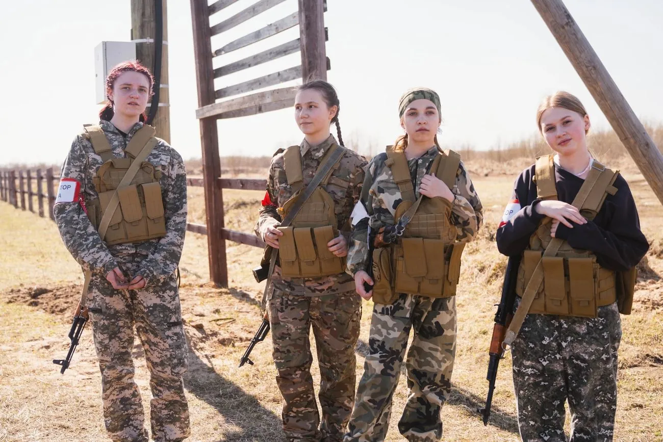 росіяни розробили план мілітаризації дітей на окупованій Херсонщині - ЦНС