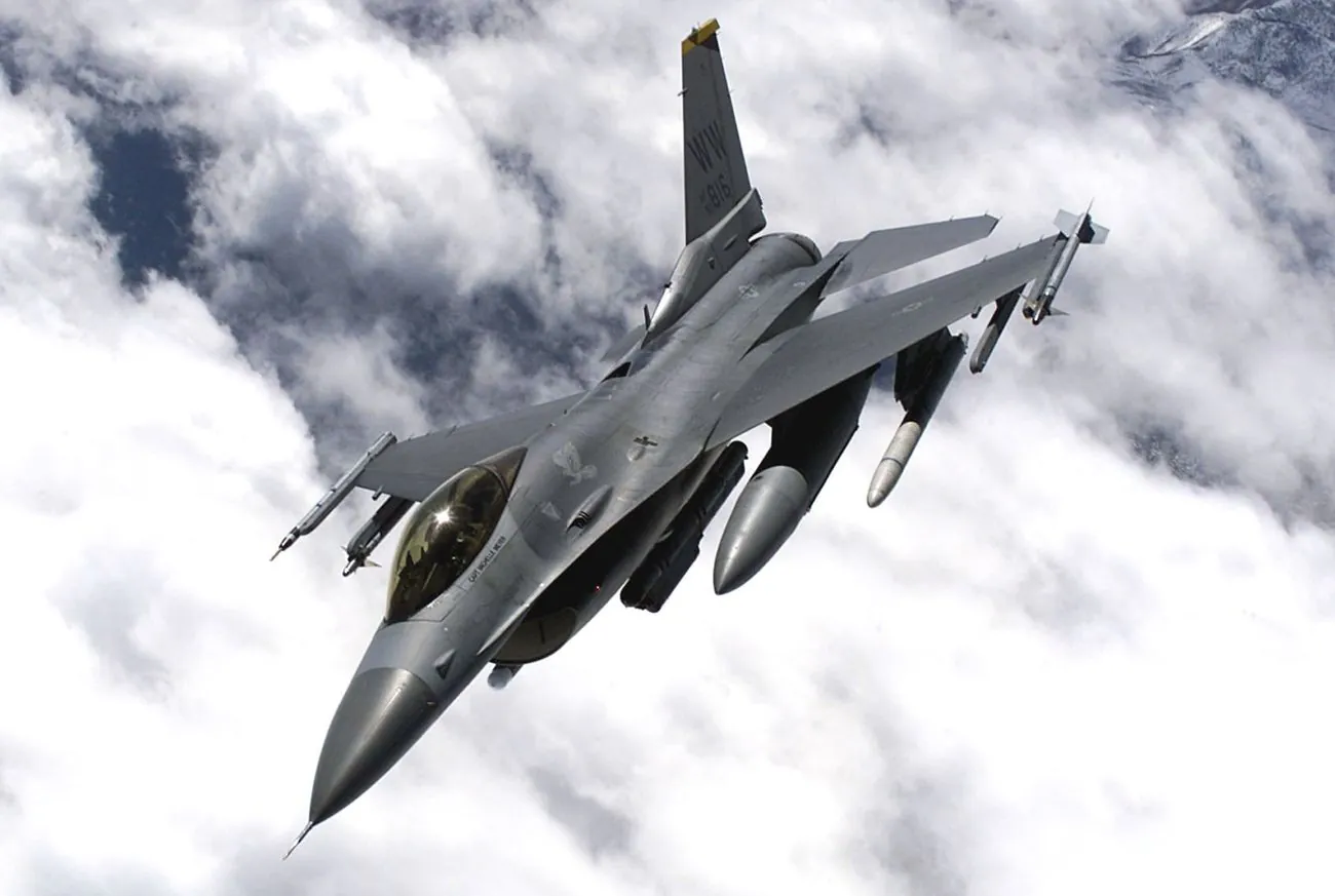 Загибель пілота F-16 Устименка: Президент доручив з’ясовувати всі обставини Загибель пілота F-16 Устименка: Президент доручив з’ясовувати всі обставини