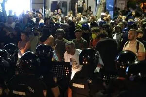 Протести у Белграді: внаслідок сутичок заарештовано майже 80 осіб