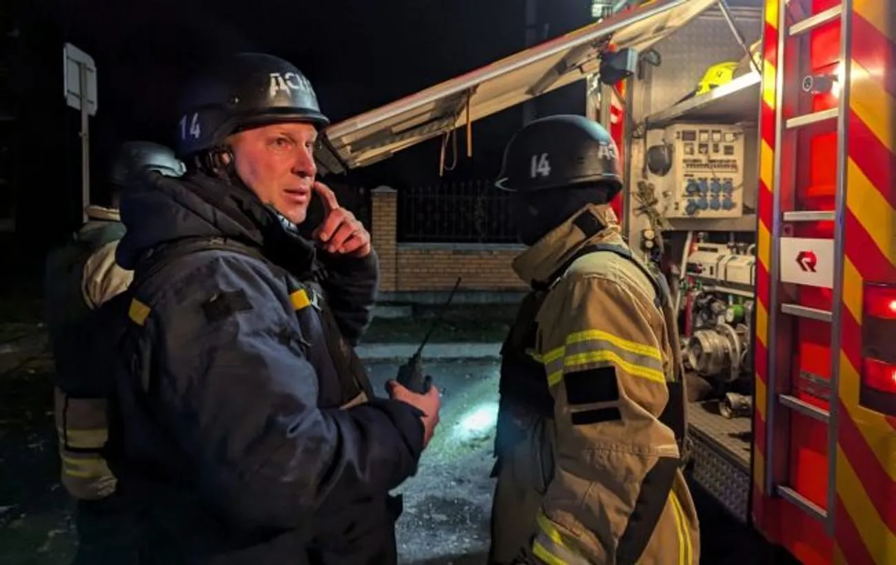 рф масовано атакує Київщину дронами, є пошкодження 