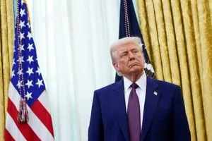 Сенаторы США расследуют пятимесячную паузу Трампа в санкциях против РФ