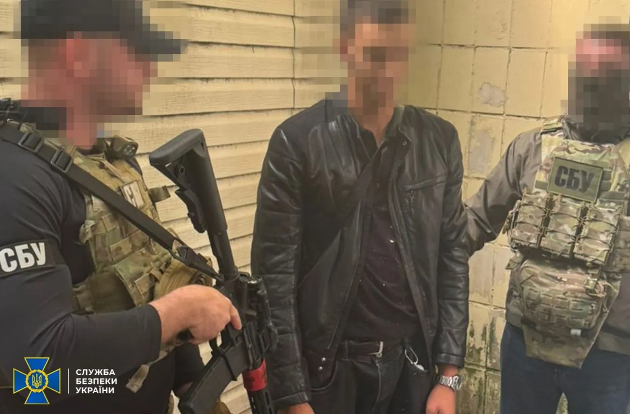 Затримано 17-річного юнака за підозрою у координації удару ворога по Києву Затримано 17-річного юнака за підозрою у координації удару ворога по Києву