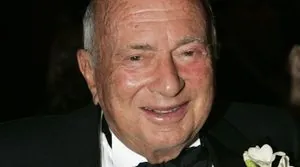 Daniel Abraham, founder of the American "weight loss empire" Slim-Fast, died at the age of 100